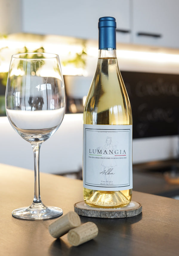 Weißwein Alba - Fruchtig und erfrischend aus Italien, ideal für besondere Anlässe